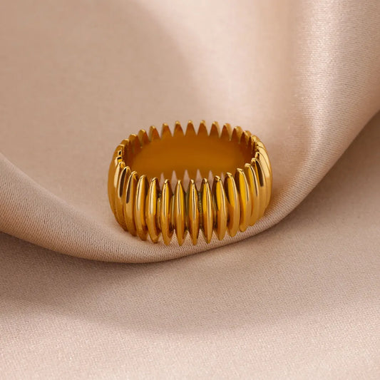 Radiant Ripple Gold Ring