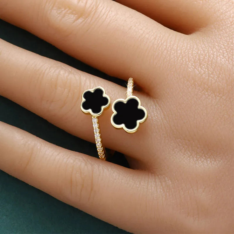 Bloom Adjustable Clover Ring