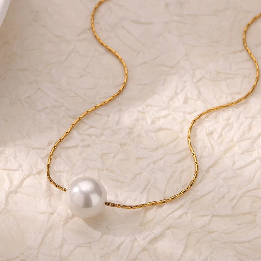 Pearl Pendant Necklace